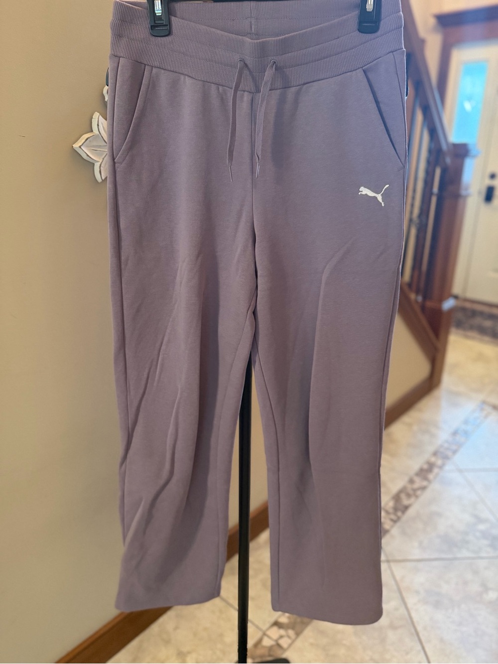 PUMA Womenโs Dusty Purple Wide Leg Sweatpants Joggers Size Small